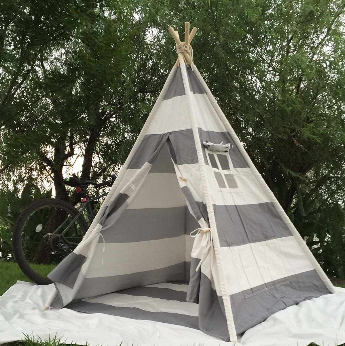 camera-letto-balcone-tenda-indiana