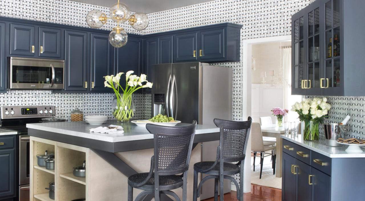 blu-mirtillo-cucina-mobili-classica