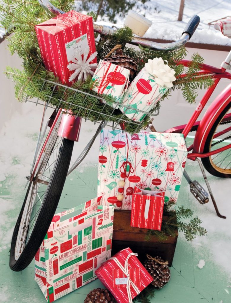 decorazione-natalizia-bici-regali