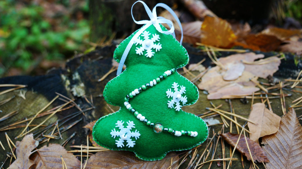 decorazioni-natalizie-pannolenci-albero-verde