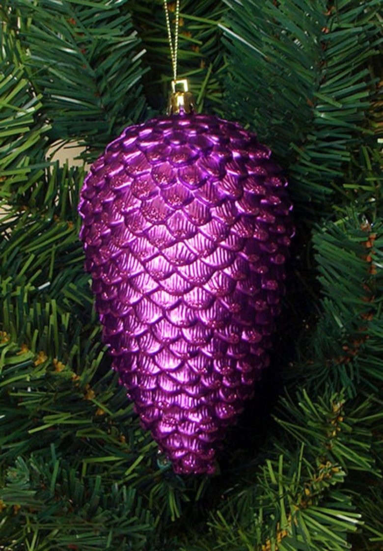 decorazioni-natalizie-pigne-viola