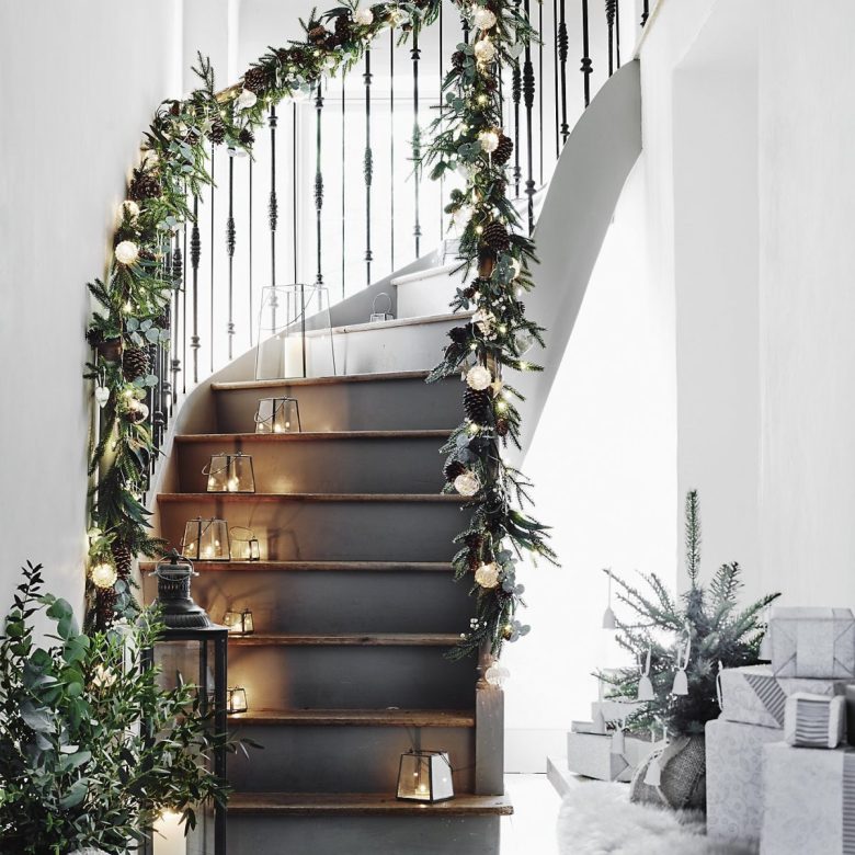 decorazioni-natalizie-scandinave-scala