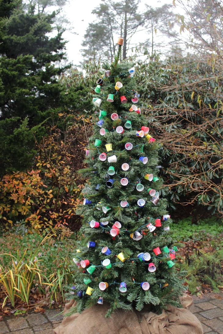 riutilizzare-cialde-caffè-albero-decorazione