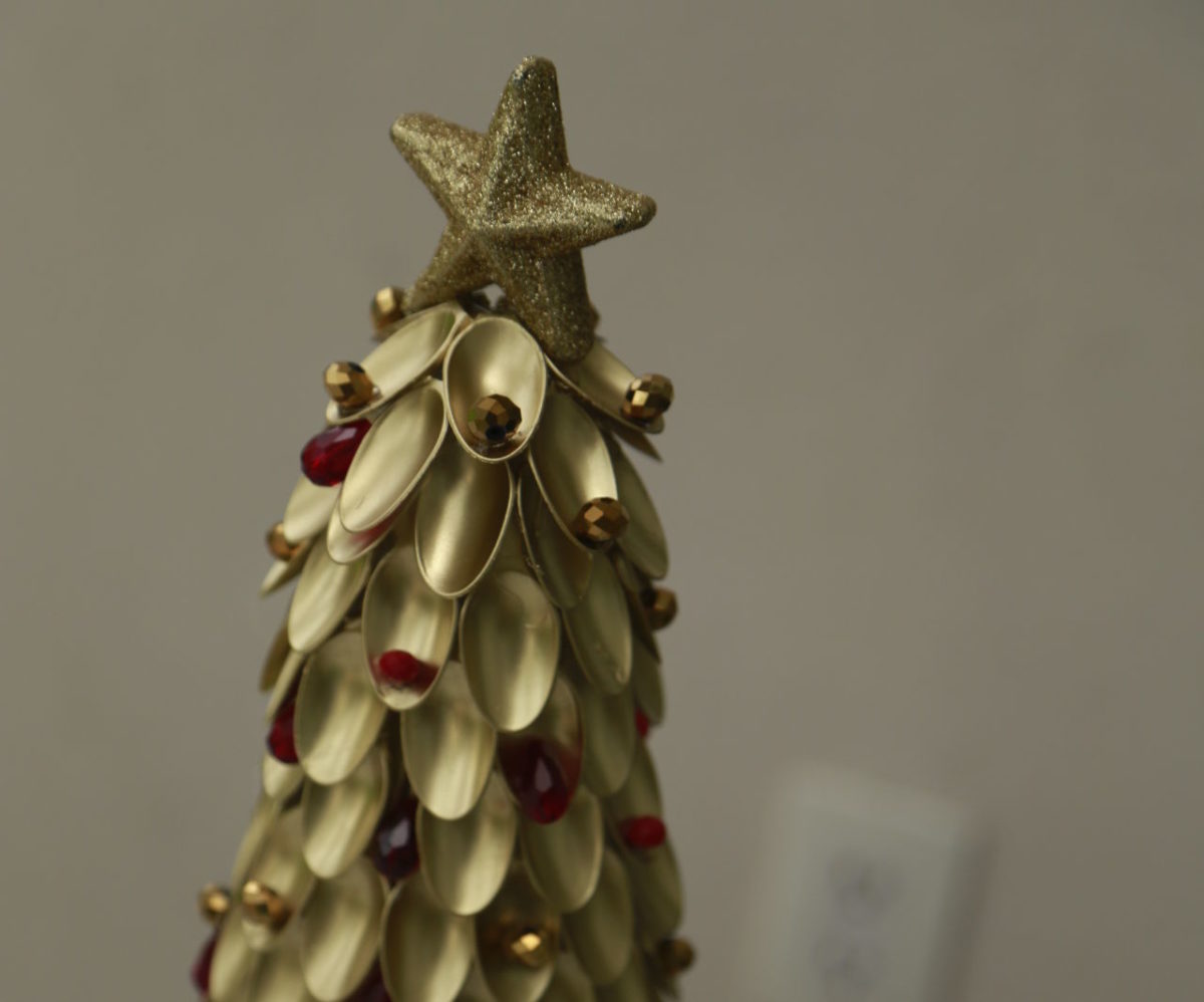albero-natale-grande-particolare-cucchiai