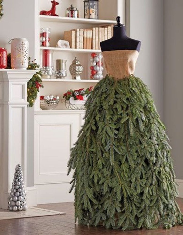 albero-natale-grande-particolare-manichino