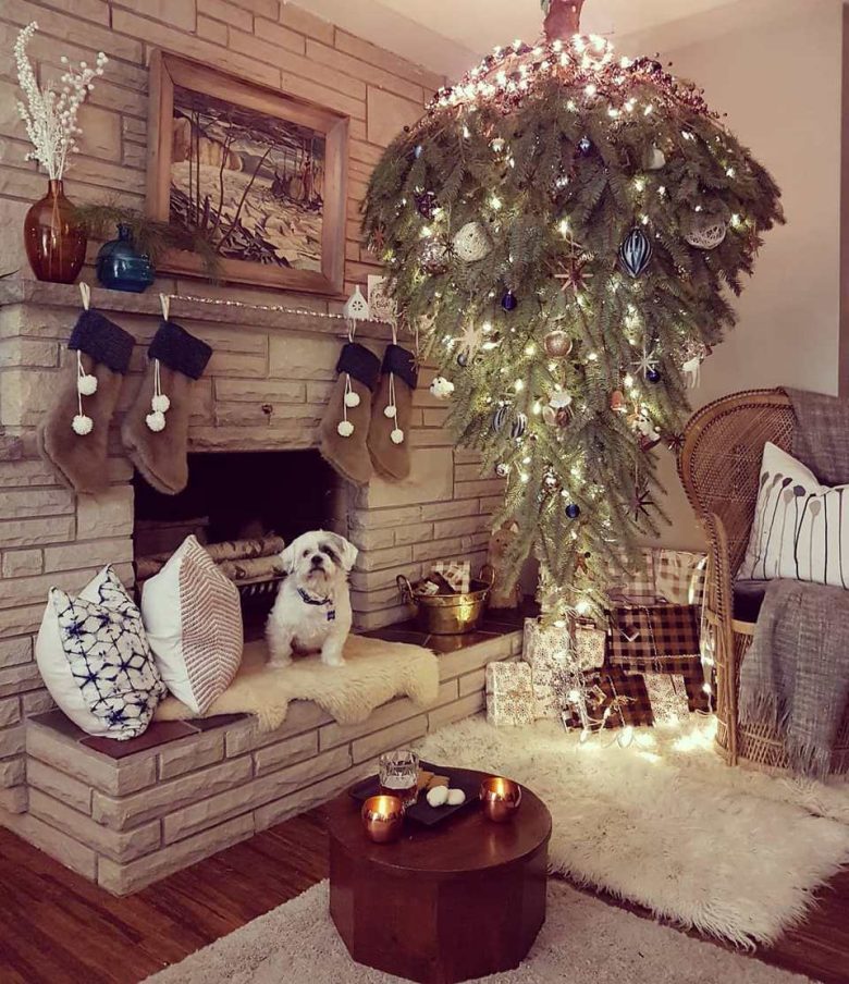 albero-natale-grande-particolare-rovesciato