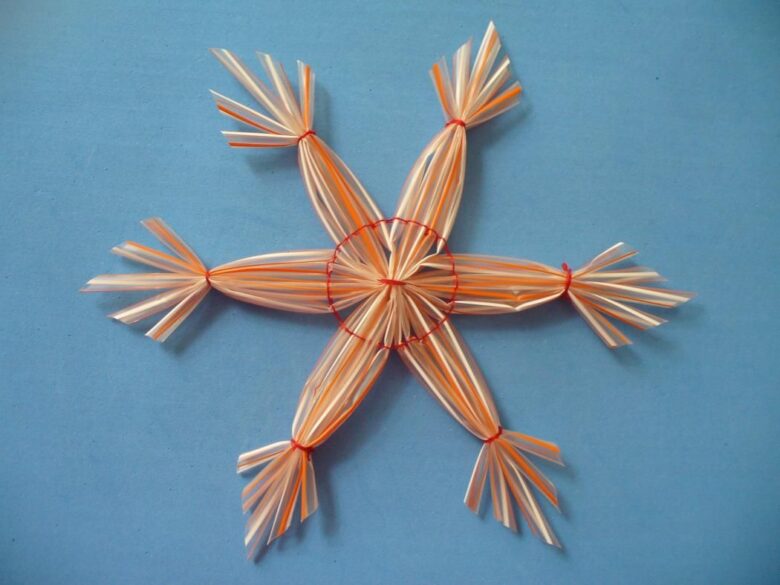 decorazione-natalizia-cannucce-3