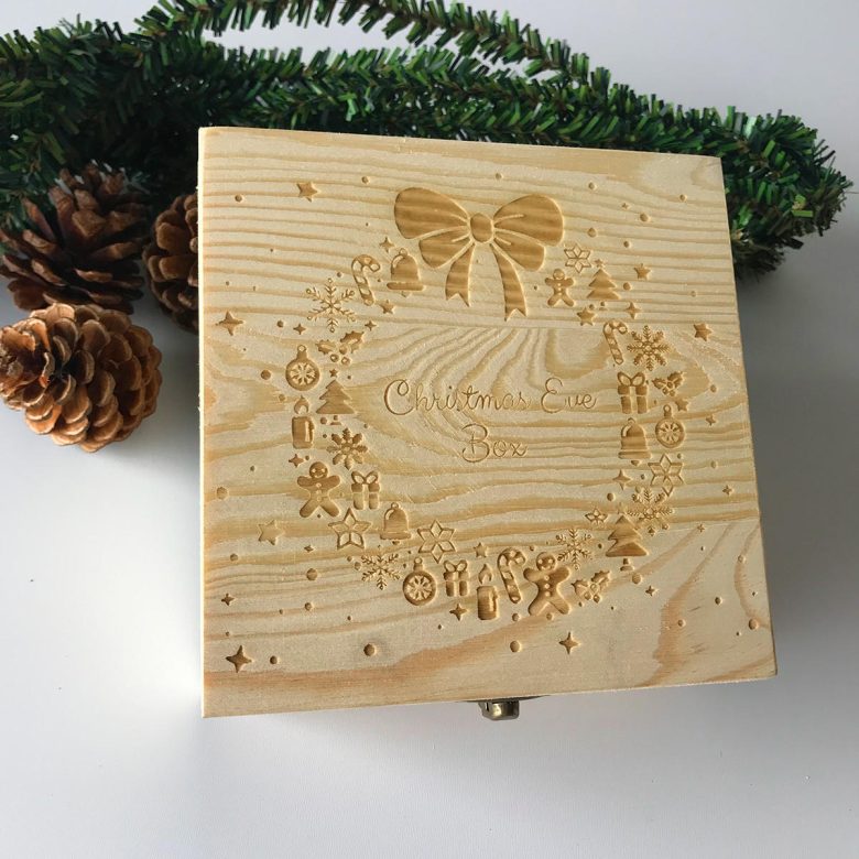 decorazioni-natalizie-legno-punteggiate