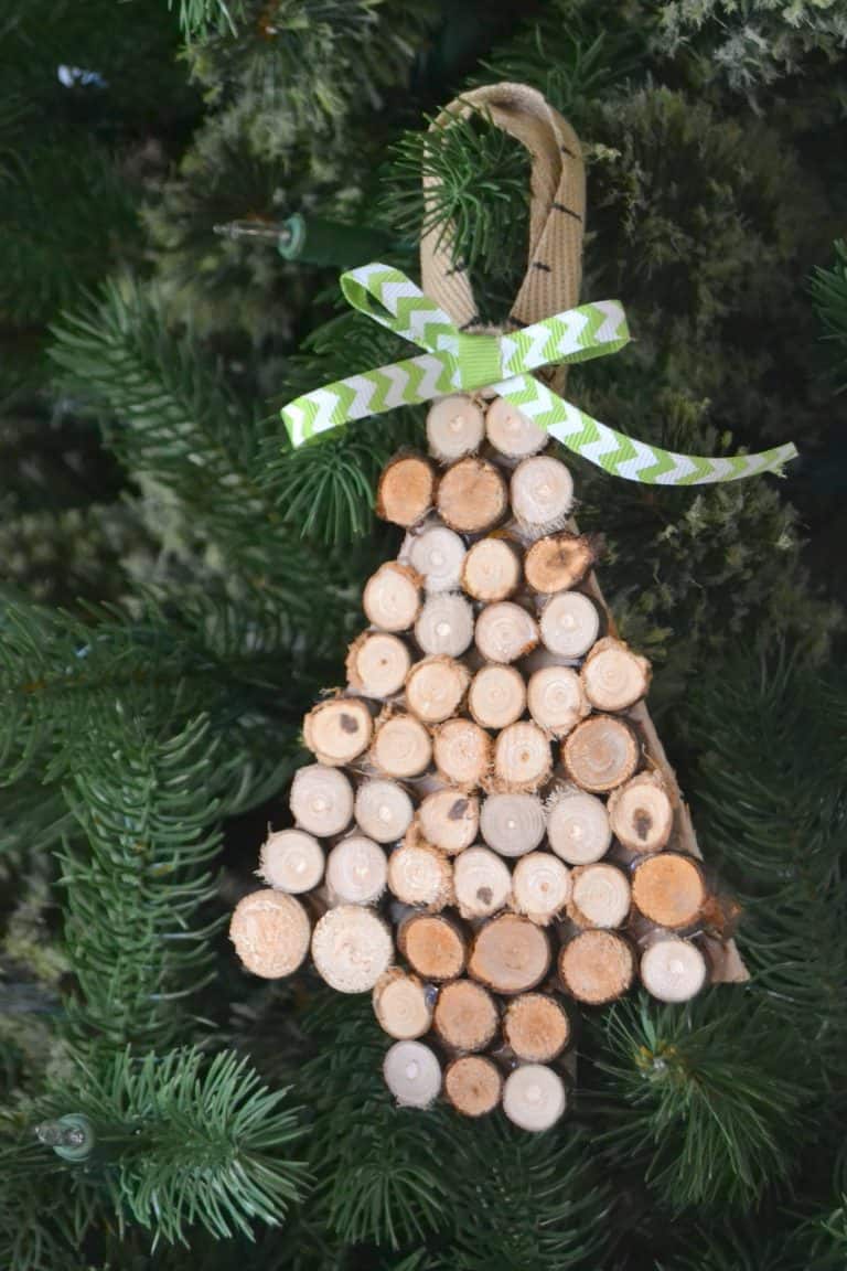 decorazioni-natalizie-legno-tappi