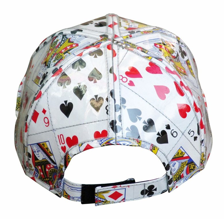 riciclare-carte-da-gioco-cappello