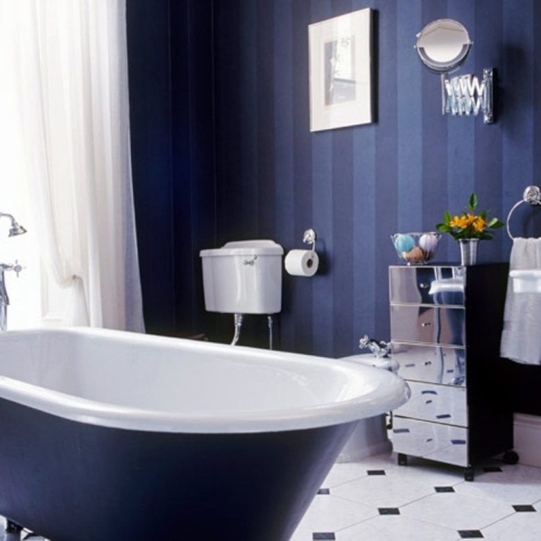 colore-blu-reale-bagno-vasca
