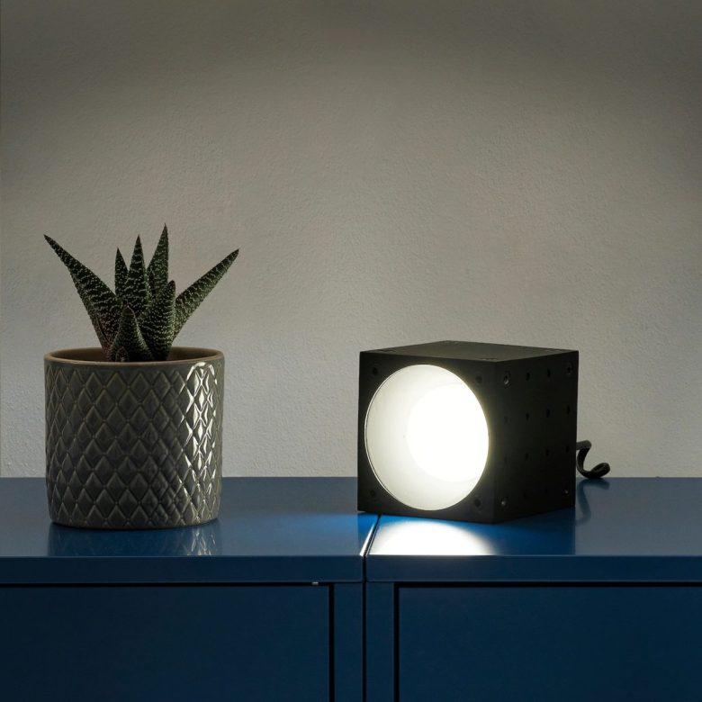 ikea-collezione-frekvens-faretto-luce