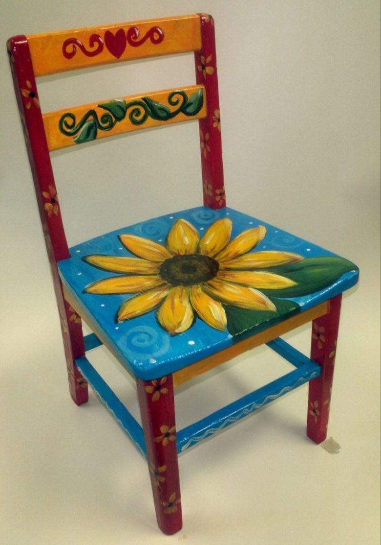 abbellire-sedie-legno-fiore