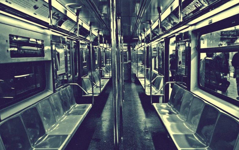 carat-parati-new-york-metropolitana-vagoni
