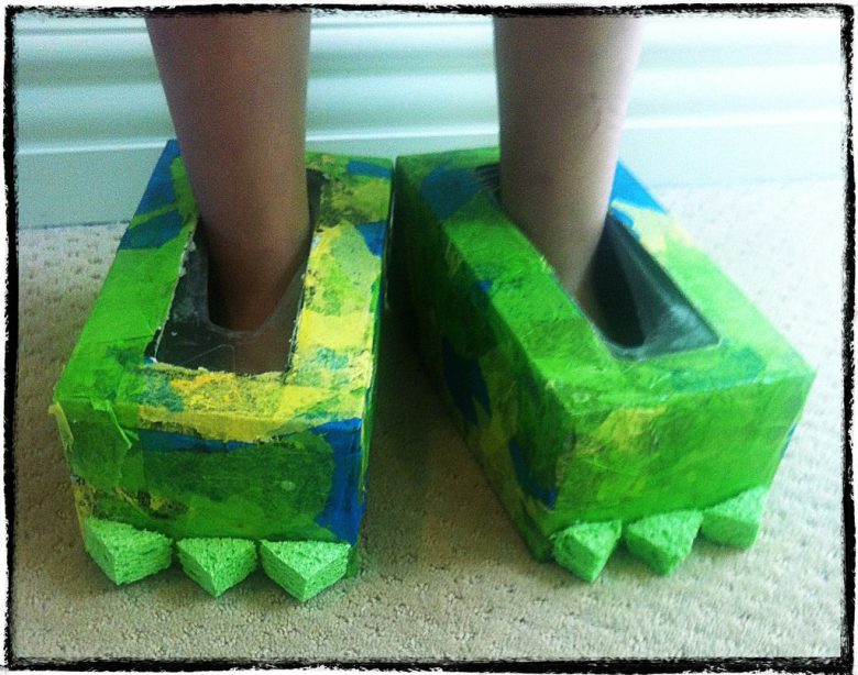 riciclare-scatole-scarpe-carnevale