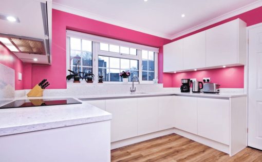 10 fantastiche idee per arredare la cucina in rosa