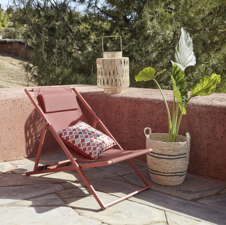 maisons-du-monde-catalogo-giardino-2020-sdraio-in-metallo