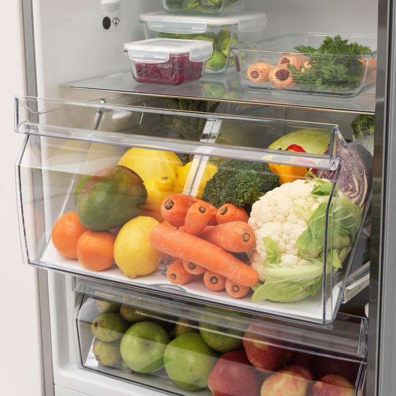 Come eliminare i cattivi odori del frigo