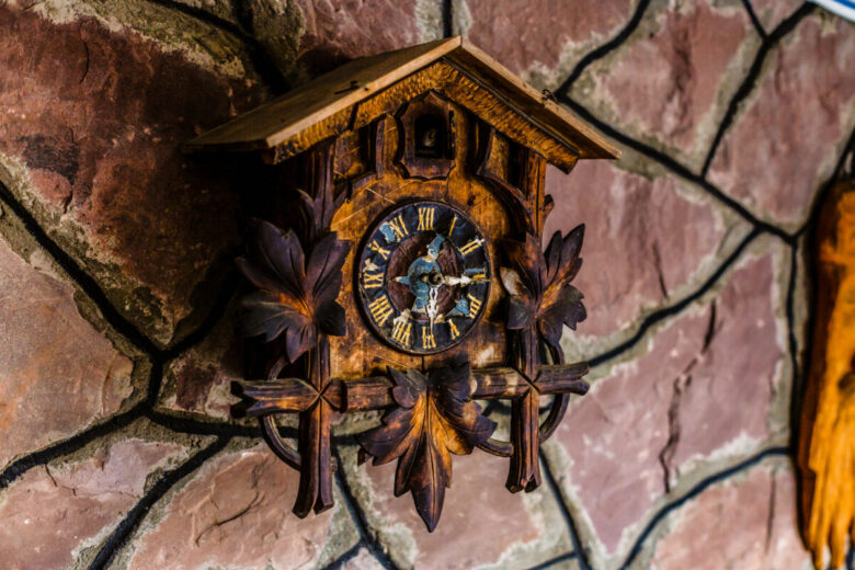 Antique,Cuckoo,Clock,On,Wall