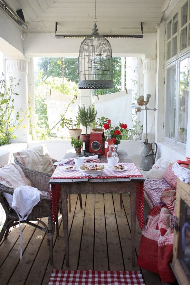 arredare-balcone-shabby-chic-7