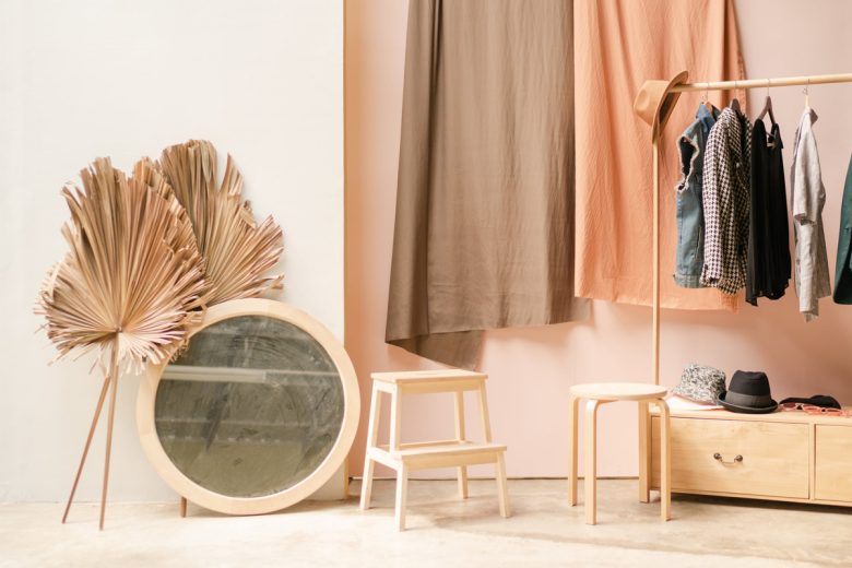 arredare-ingresso-stile-moderno-armadio
