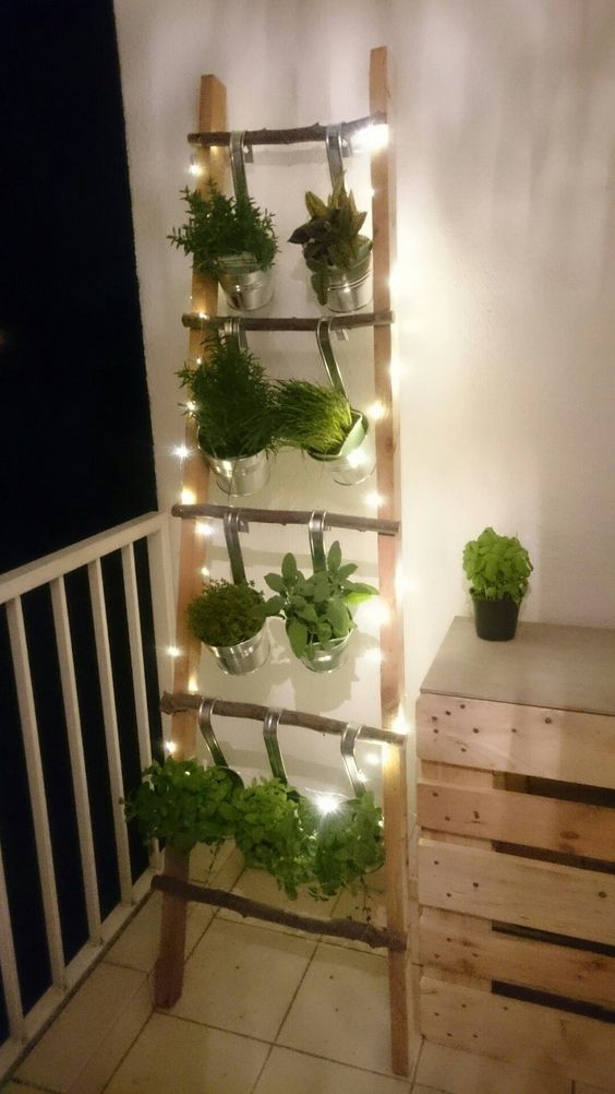 come-arredare-un-balcone-con-le-luci-22