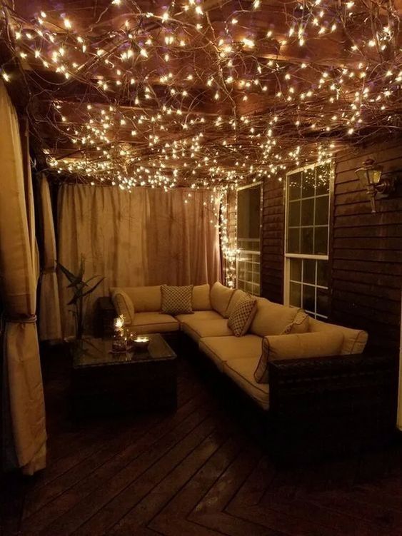 come-arredare-un-balcone-con-le-luci-24