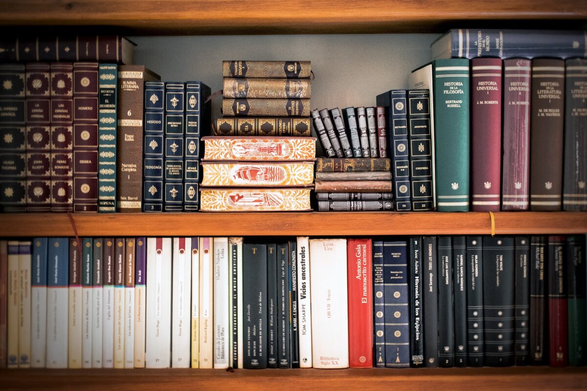 idee-e-suggerimenti-per-realizzare-un-piccolo-ufficio-in-un-seminterrato-liber