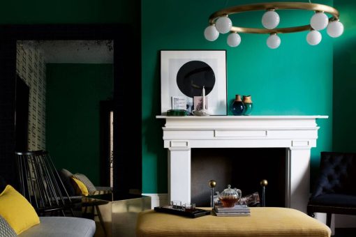 Pareti verde smeraldo: il colore che regala charme ed eleganza