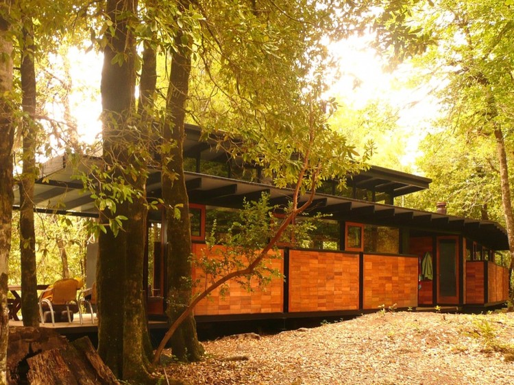 Recycled-Materials -Cottage