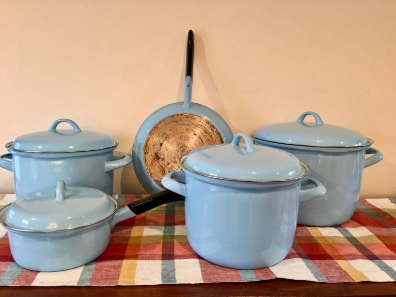 colore-blu-uova-di-pettirosso-15