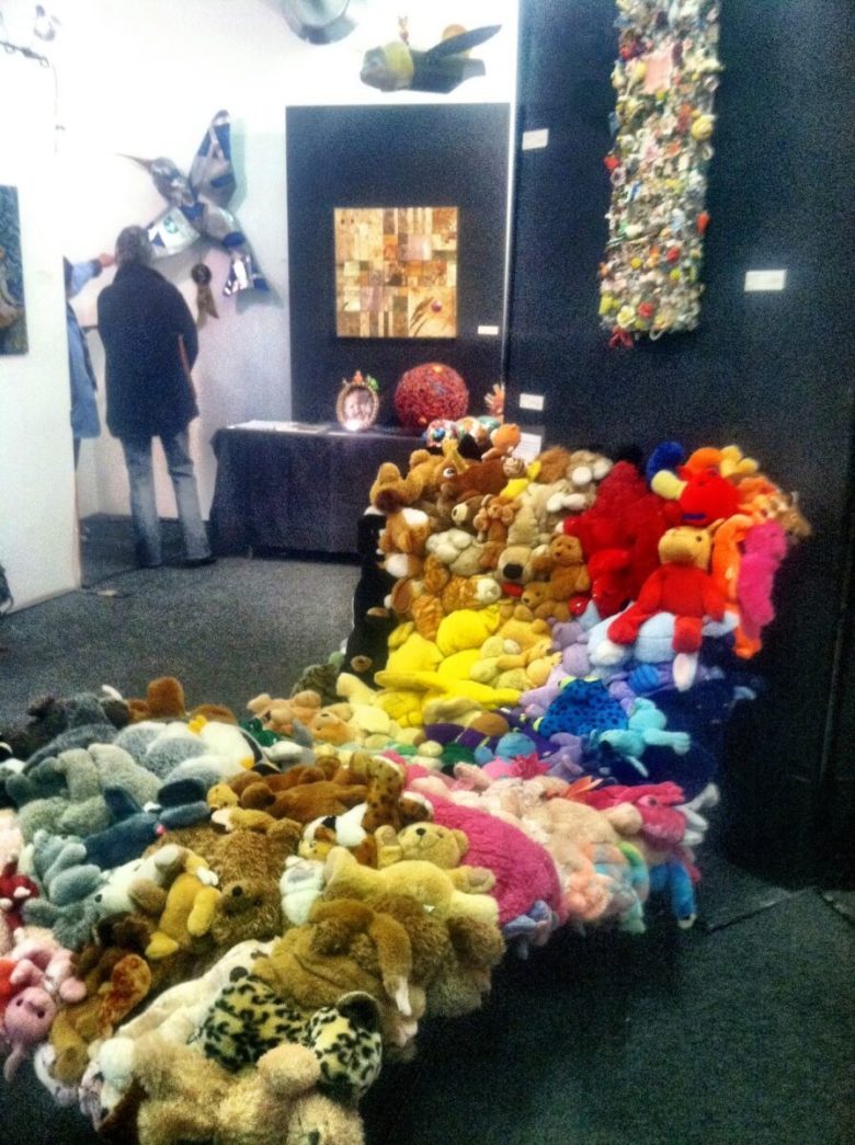 come-riciclare-peluche-sedia