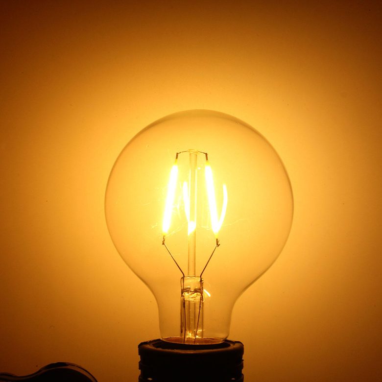 Come risparmiare sulle bollette energetiche: 15 consigli anti spreco