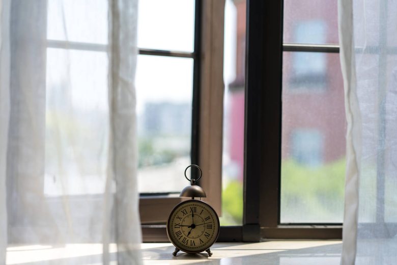 pulizia-camera-da-letto-4