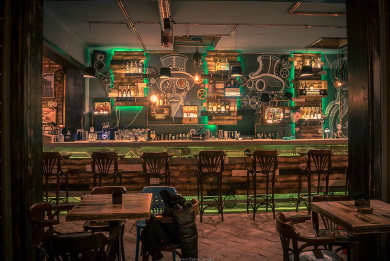 Come-arredare-bar-in-stile-industriale-3