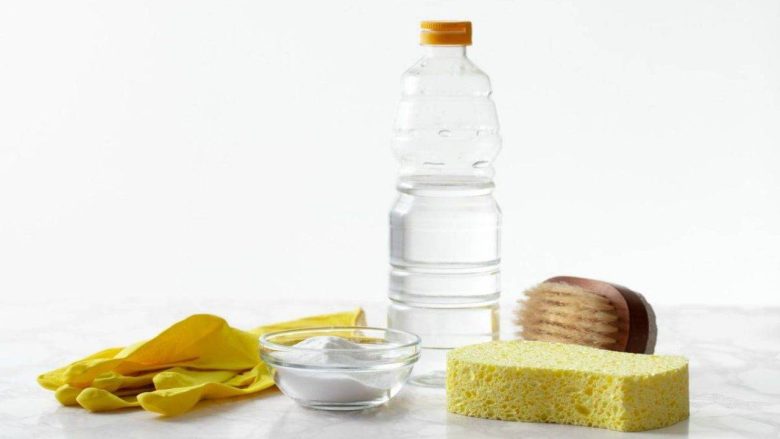 pulire-scarichi-cucina-aceto
