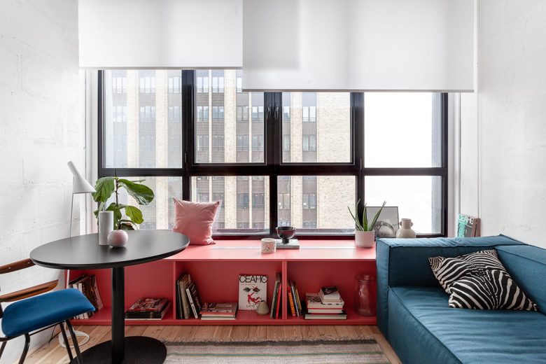 Abbinare-rosso-e-blu-nell-arredo-di-casa-01