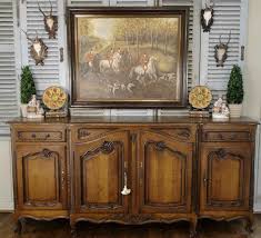 arredare-bar-provenzale-credenza2