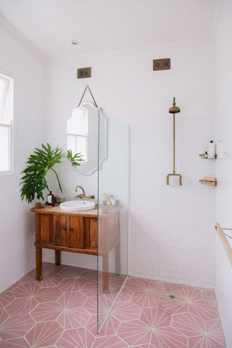 bagno-scandinavo-rosa
