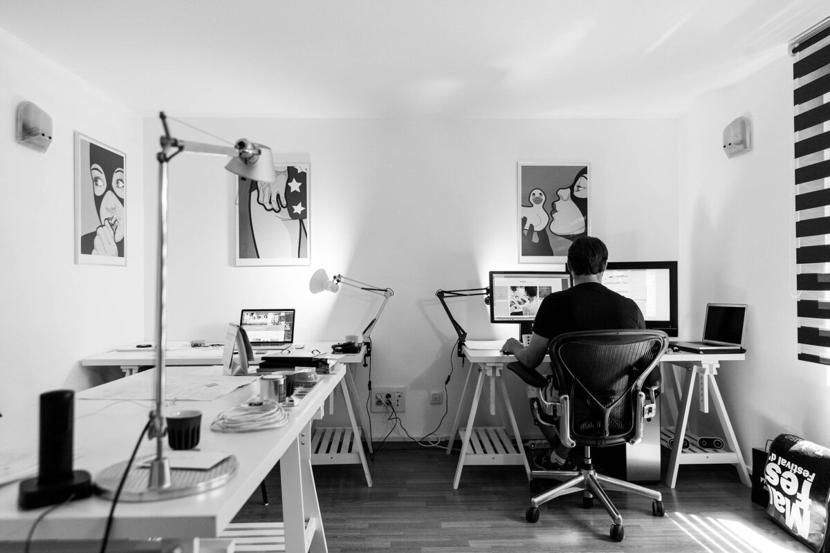 come-creare-un-angolo-studio-in-mansarda-2