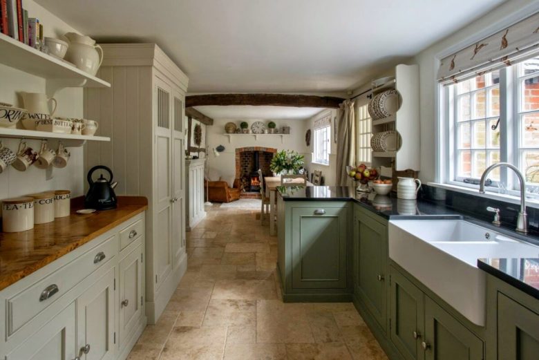 Kitchen Styles  English Country Kitchen Cabinets Model Kitchen