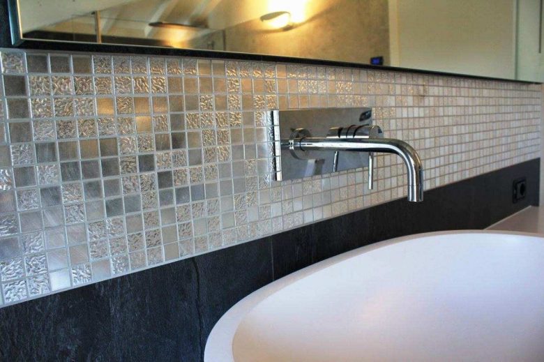 quale-parete-del-bagno-dipingere-più-scura-10