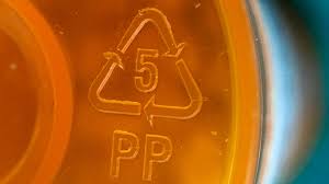 riciclare-bicchieri-plastica-5