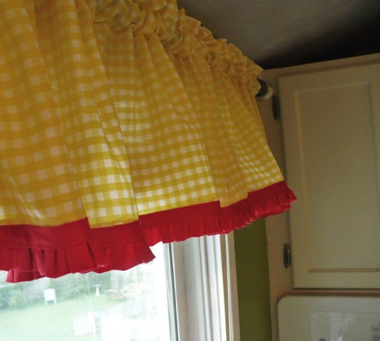 10-idee-di-giallo-per-la-cucina-02
