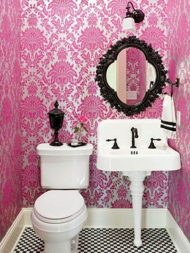 bagno-rosa-shocking-e-nero