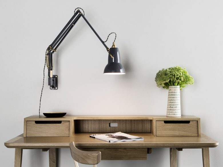 5-consigli-per-illuminare-angolo-studio-ufficio-2