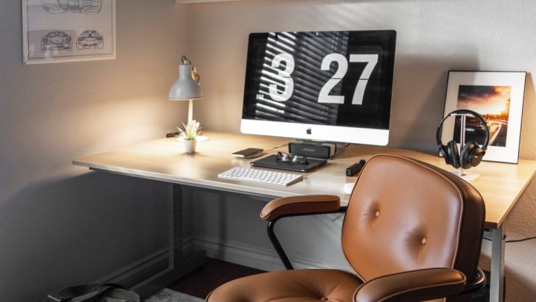 5-consigli-per-illuminare-angolo-studio-ufficio-3