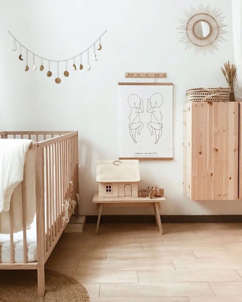 cameretta-moderna-neonati-legno-bianco