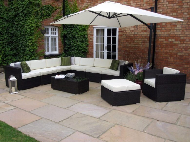 divano-in-rattan-per-il-giardino