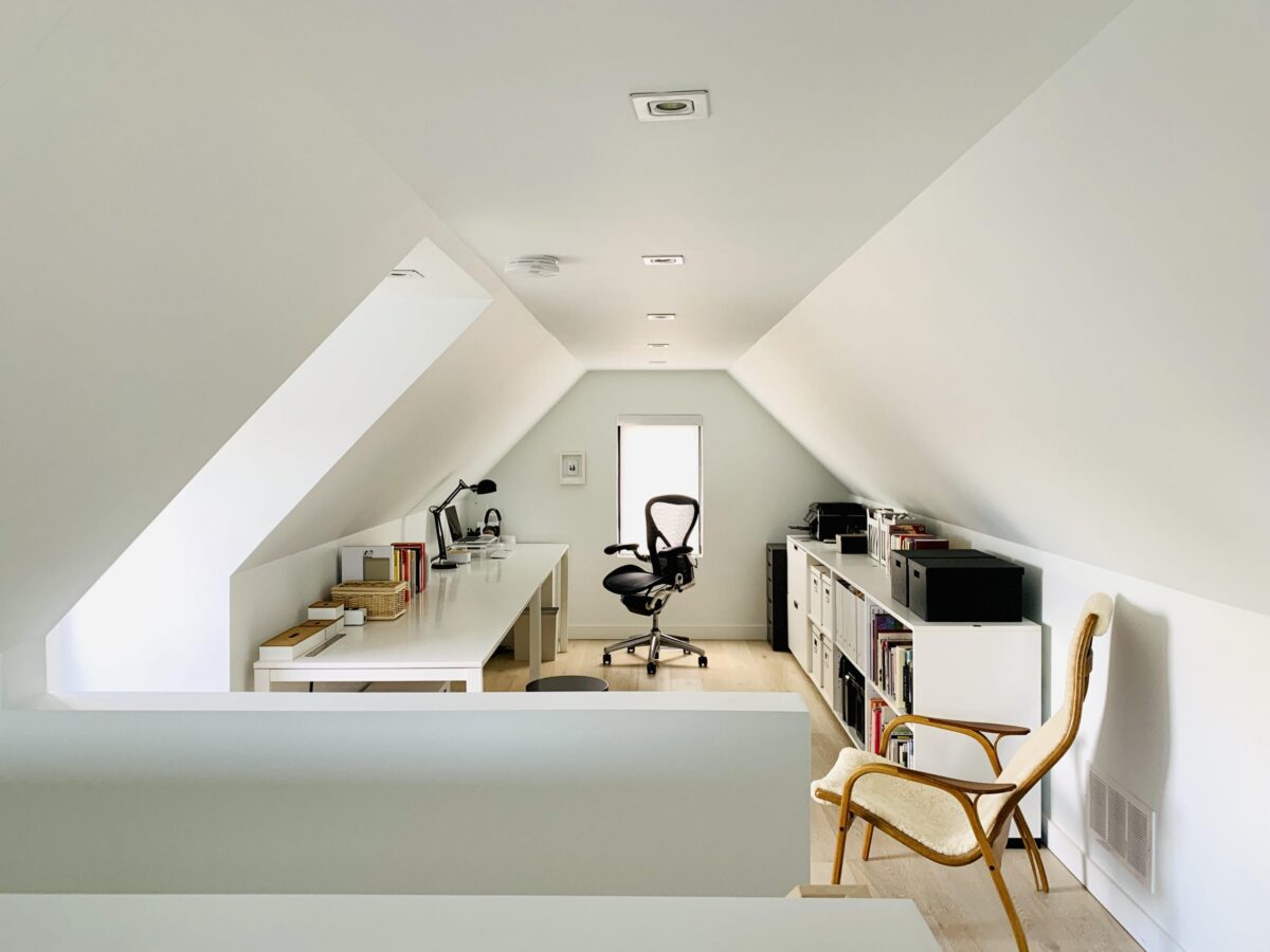 10-cose-che-non-possono-mancare-in-mansarda-2